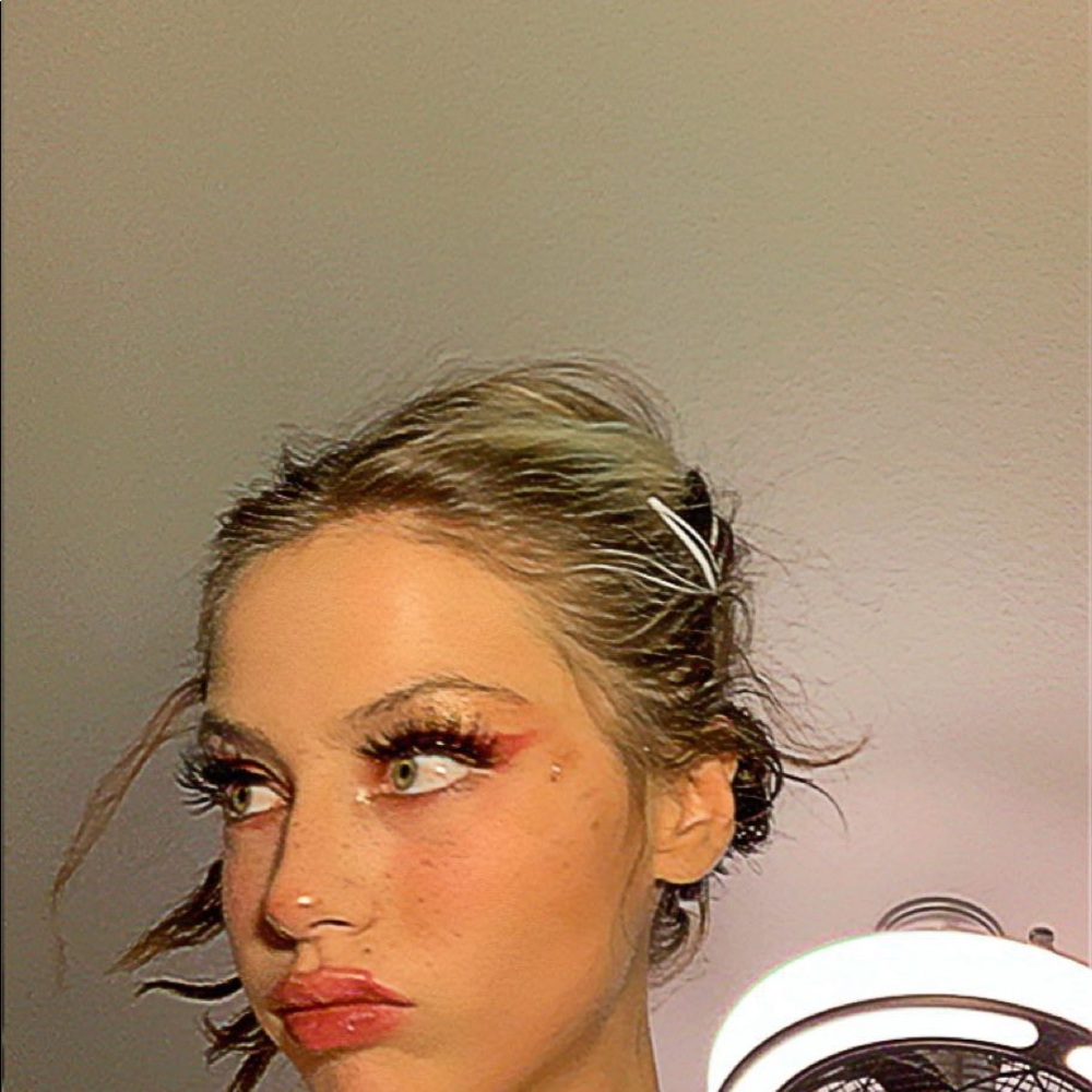 Meet your Posher, Riley